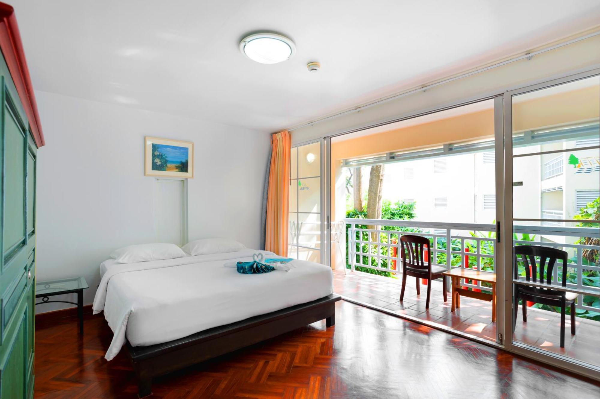 Chom View Hotel, HHQ Room photo