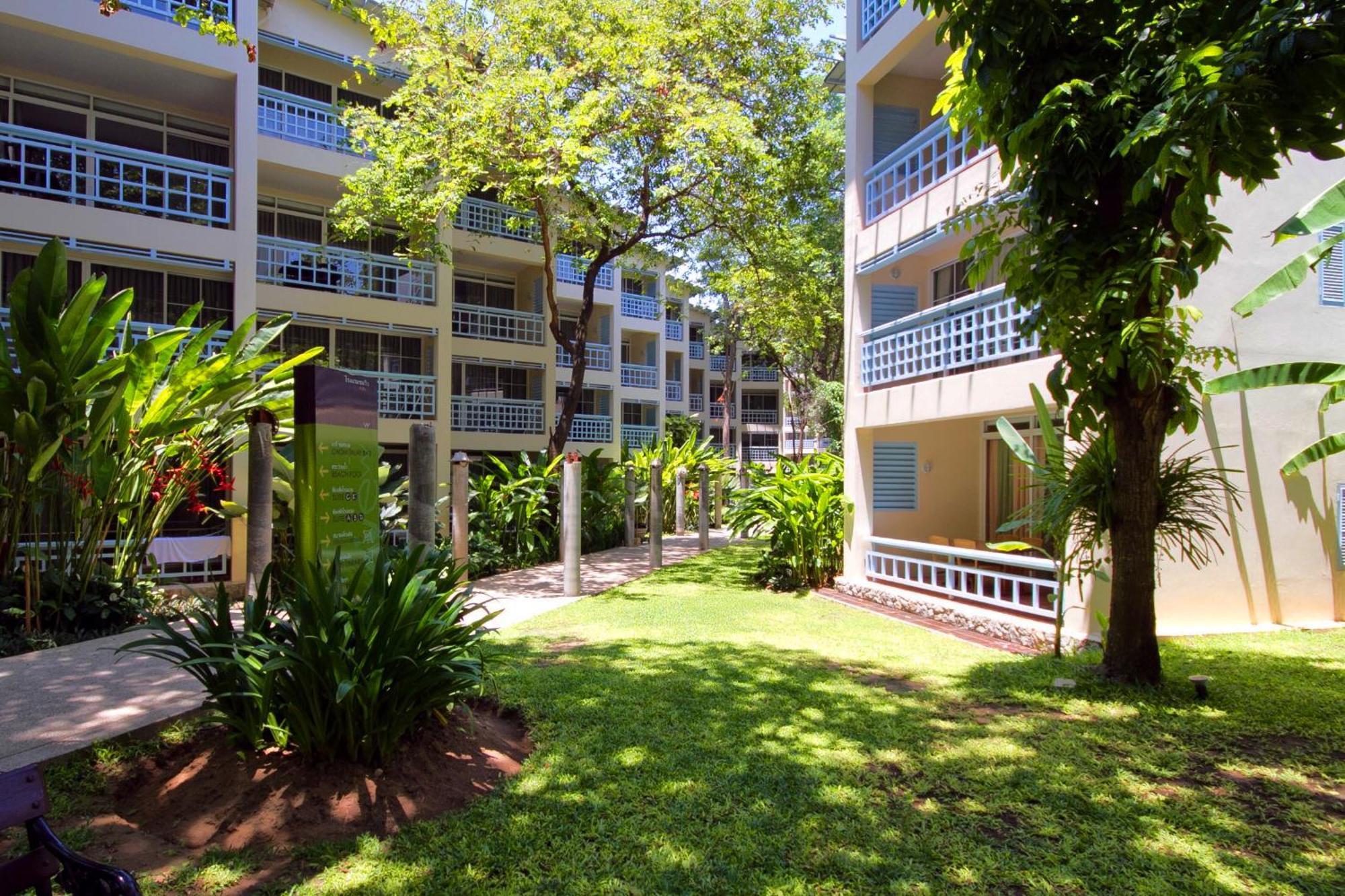 Chom View Hotel, HHQ Exterior photo
